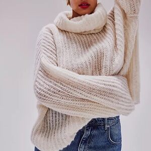 Free People Laverne Cream Chunky Knit Turtleneck Sweater
